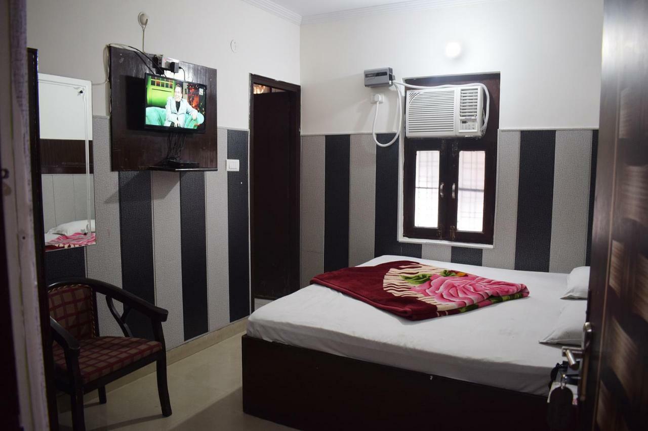 Hotel Thakur Ji Haridwar Luaran gambar